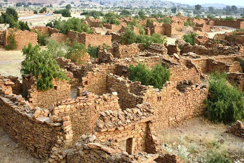 10 Mysterious Forts in India