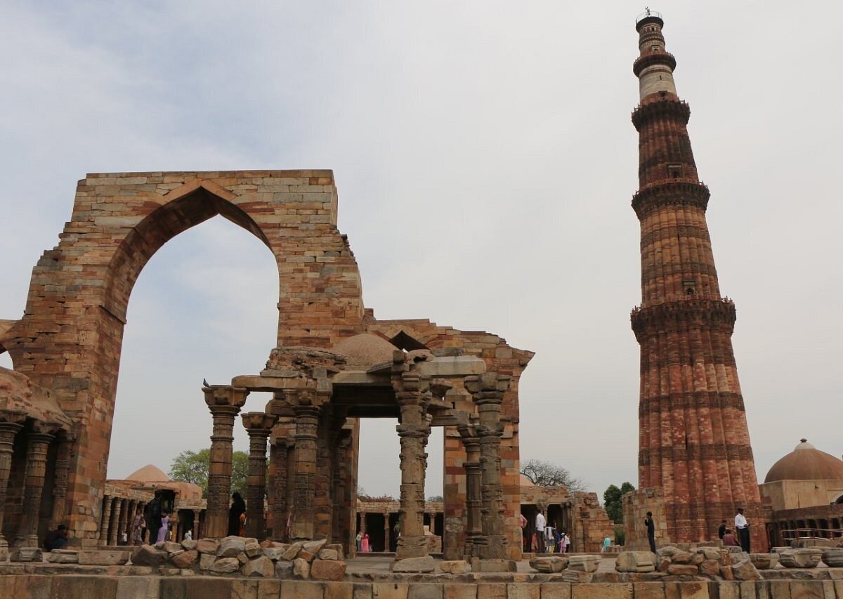 Qutub Minar History in Hindi