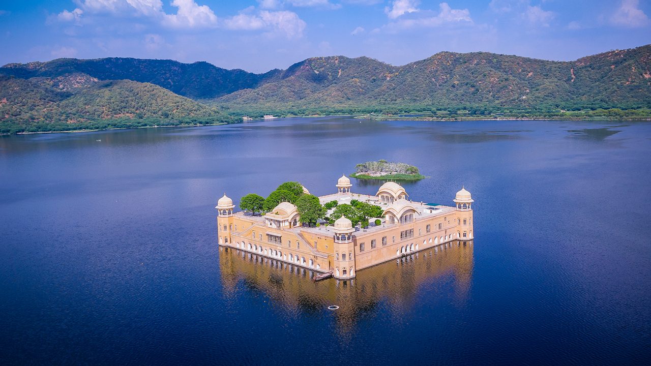 Jal Mahal Mystery in Hindi