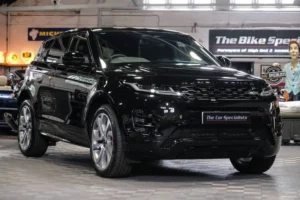 যারা SUV কিনতে চাইছেন, তাদের জন্য বিলাসবহুল গাড়ি নিয়ে এল Range Rover