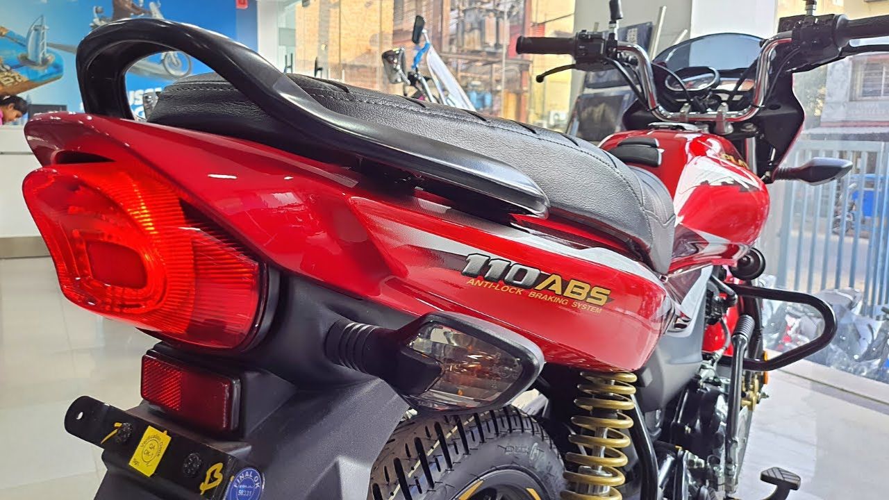 Bajaj Platina 2024