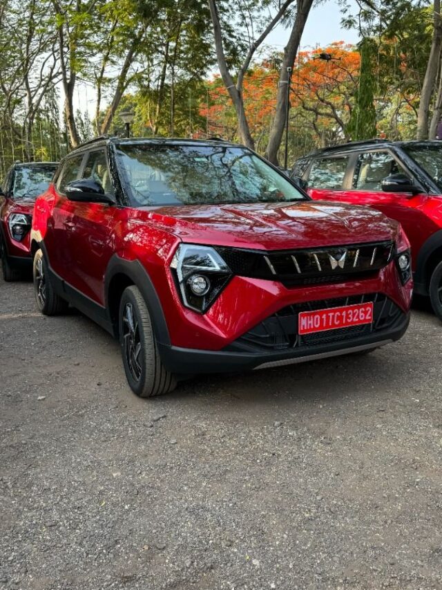 Mahindra XUV 3XO AX7 Luxury 2024- ₹15_4 lakh _ Real-life review (1)