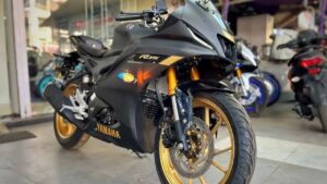 Pulsar And Apache Talking Stop, Yamaha R15 V4 Bike Launched, See Price