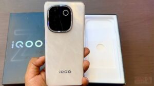 Buy iQoo 13 With 50MP Camera And Unexpectable Features At Very Cheapest Cost, See Price And Feature