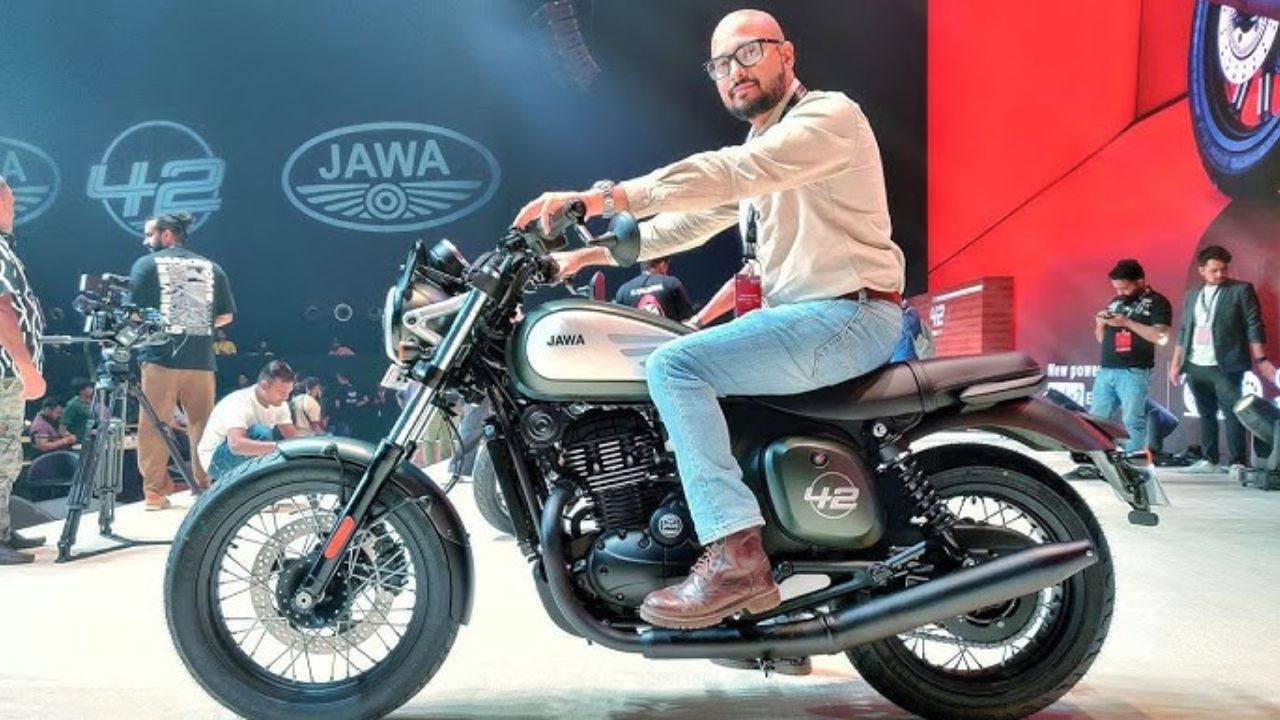 Jawa 42 Bobber