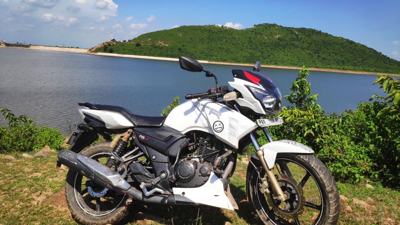 TVS Apache RTR 180