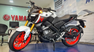 Yamaha MT-15 V2.0 Bike Launched For College Boys With Luxurious Facility, See Price