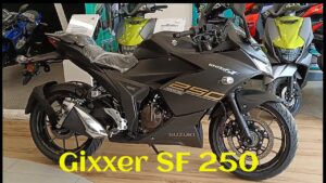 Suzuki Gixxer SF 250 Flex Fuel A Green Streak on the Road