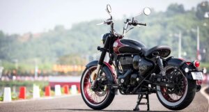 Royal Enfield Goan Classic 350 A Timeless Bobber for the Free-Spirited Rider