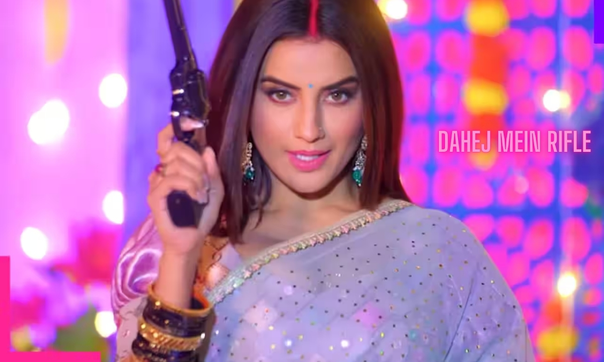 Akshara Singh New Bhojpuri Song Dahej Mein Rifle Takes the Internet by Storm