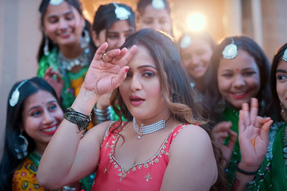 Haryanvi Song: Renuka Panwar and Kavita Joshi Set the Stage on Fire with Their Electrifying Duo