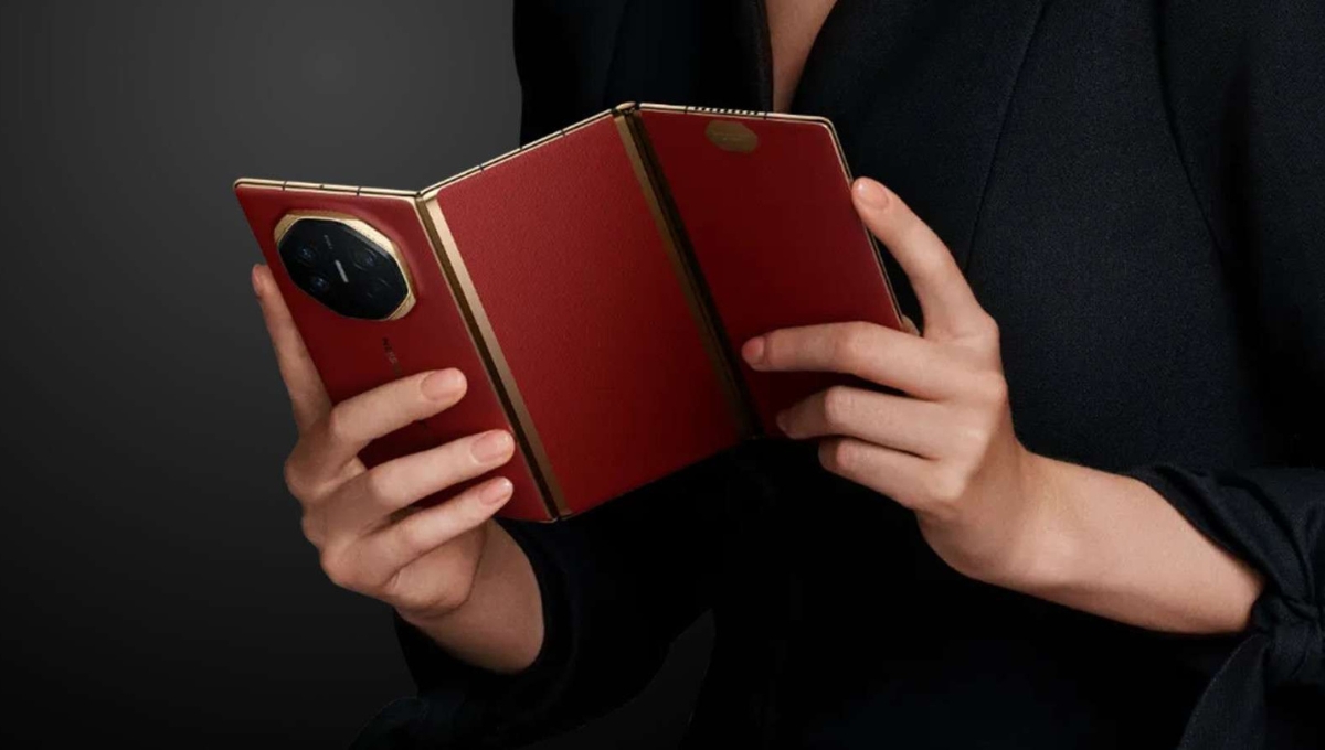 Huawei Mate XT Ultimate: The Tri-Fold Smartphone That Redefines Innovation
