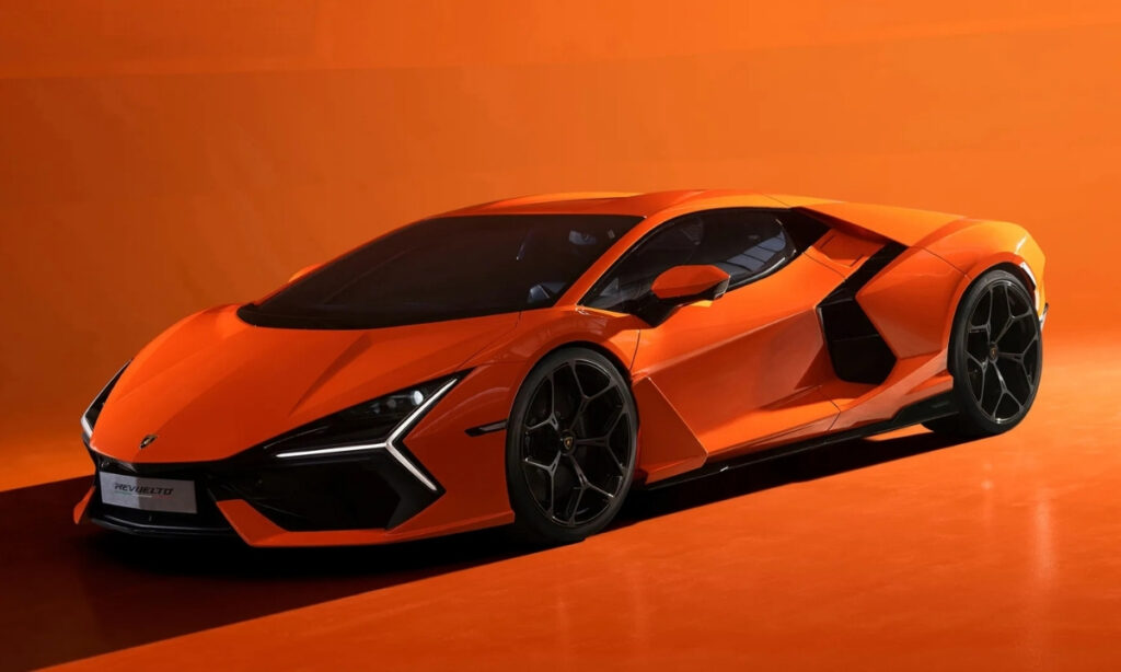 Lamborghini Revuelto