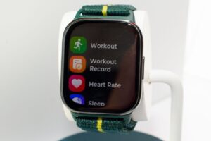 Moto Watch Fit
