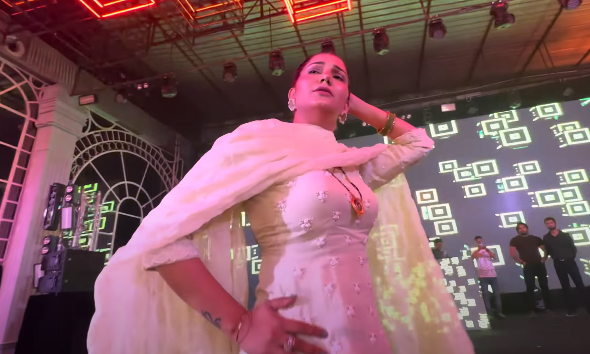 Haryanvi Song: Kamar Lachkili, Sapna Choudhary New Dance Blast That Will Make You Groove