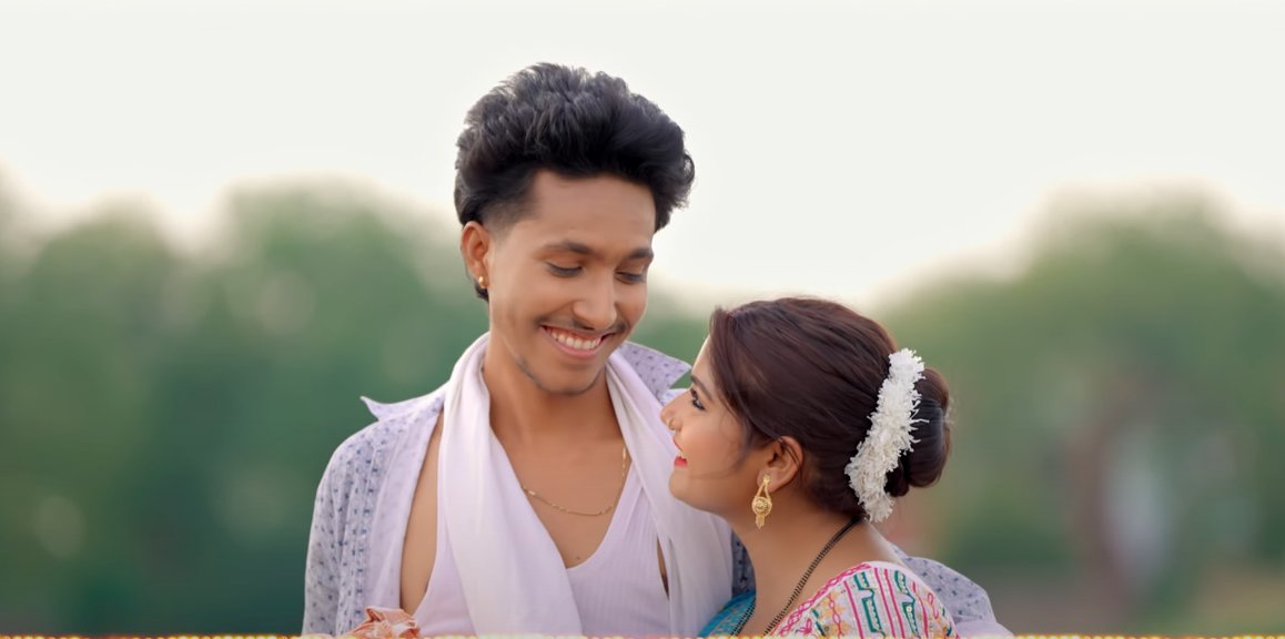 Bhojpuri Song: Achara Odha Di Rules 2025, Shilpi Raj and Angad Pal Magic Wins Hearts