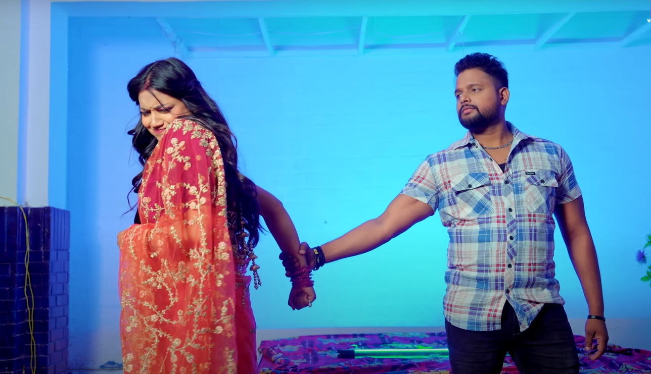 Bhojpuri Song: Shilpi Raj And Astha Singh Chemistry Shines in Kanakhiye Se Dhaye Dhaye