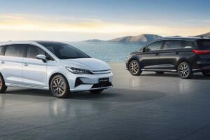 BYD eMAX 7