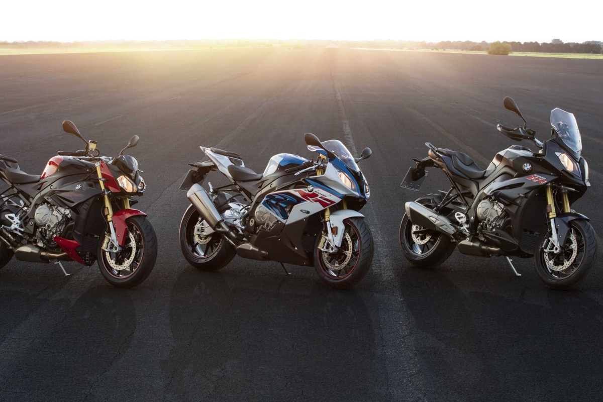 BMW S 1000 RR and R