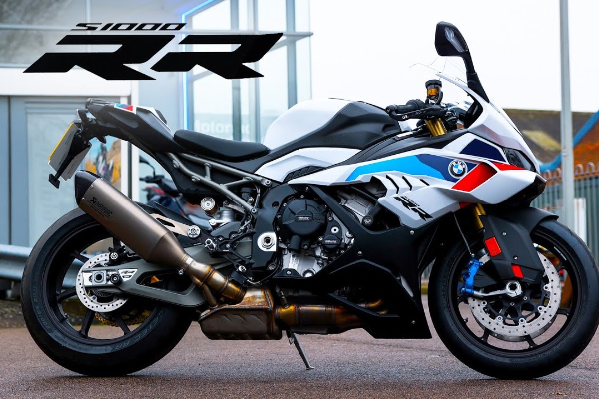 BMW S 1000 RR and R