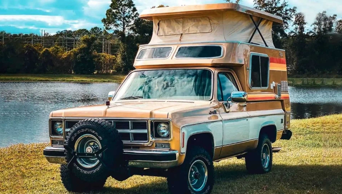 GMC Jimmy Camper