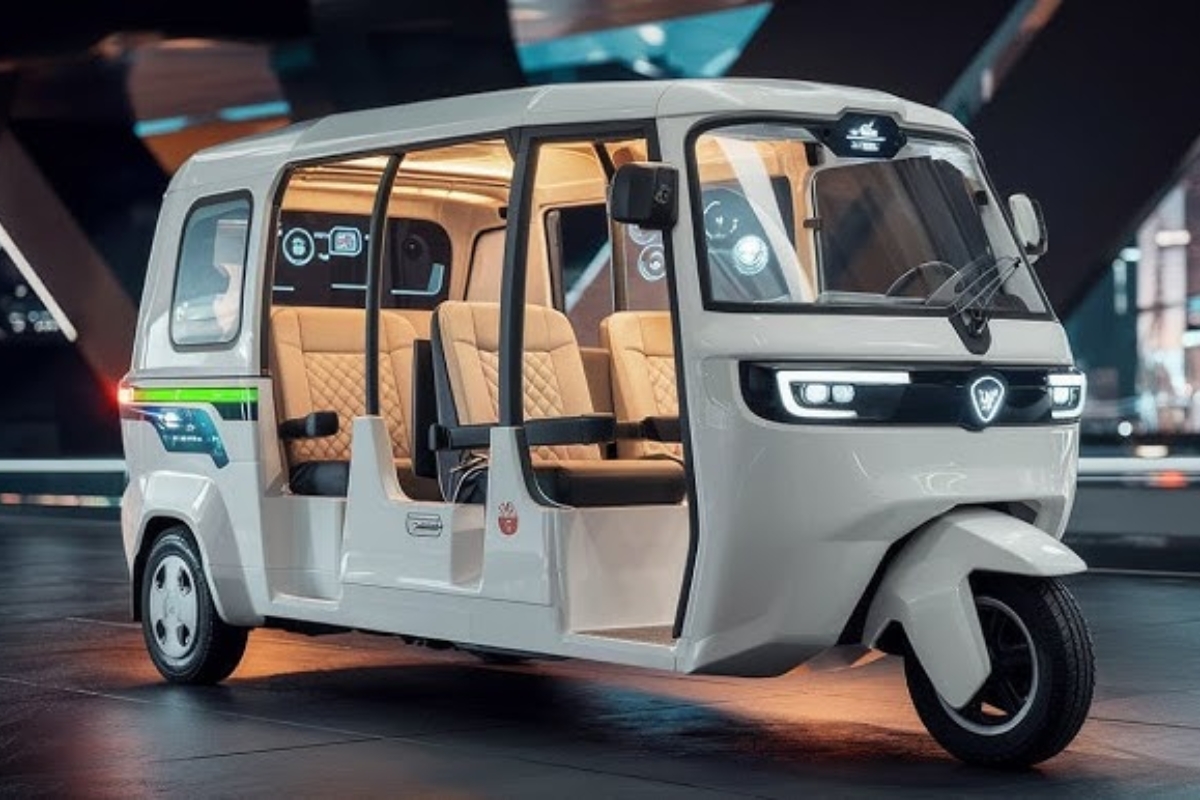 Bajaj 12-Seater Rickshaw