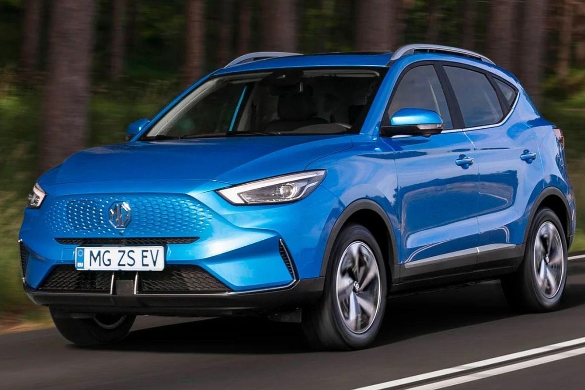 MG ZS EV: ₹18.98 लाखांपासून सुरू होणारी स्मार्ट, इलेक्ट्रिक आणि फ्युचर-रेडी SUV
