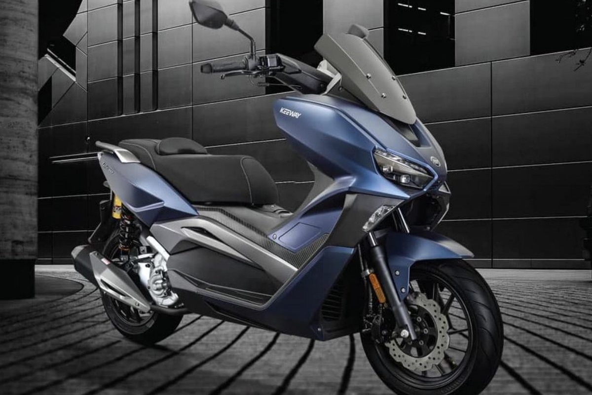Keeway Vieste 300 ₹2.99 लाखांपासून प्रीमियम लुक आणि स्मार्ट फीचर्ससह तुमच्या रस्त्यांची शान