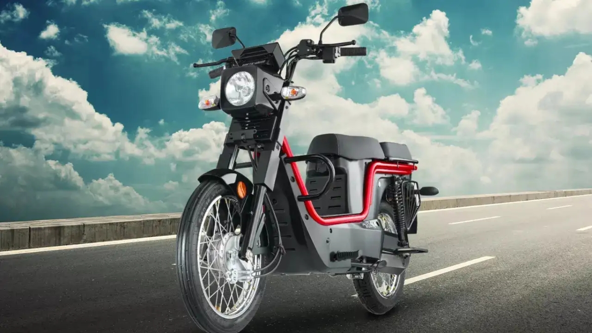 Kinetic Green E Luna फक्त ₹55,000 मध्ये जबरदस्त परफॉर्मन्स आणि कमी खर्च