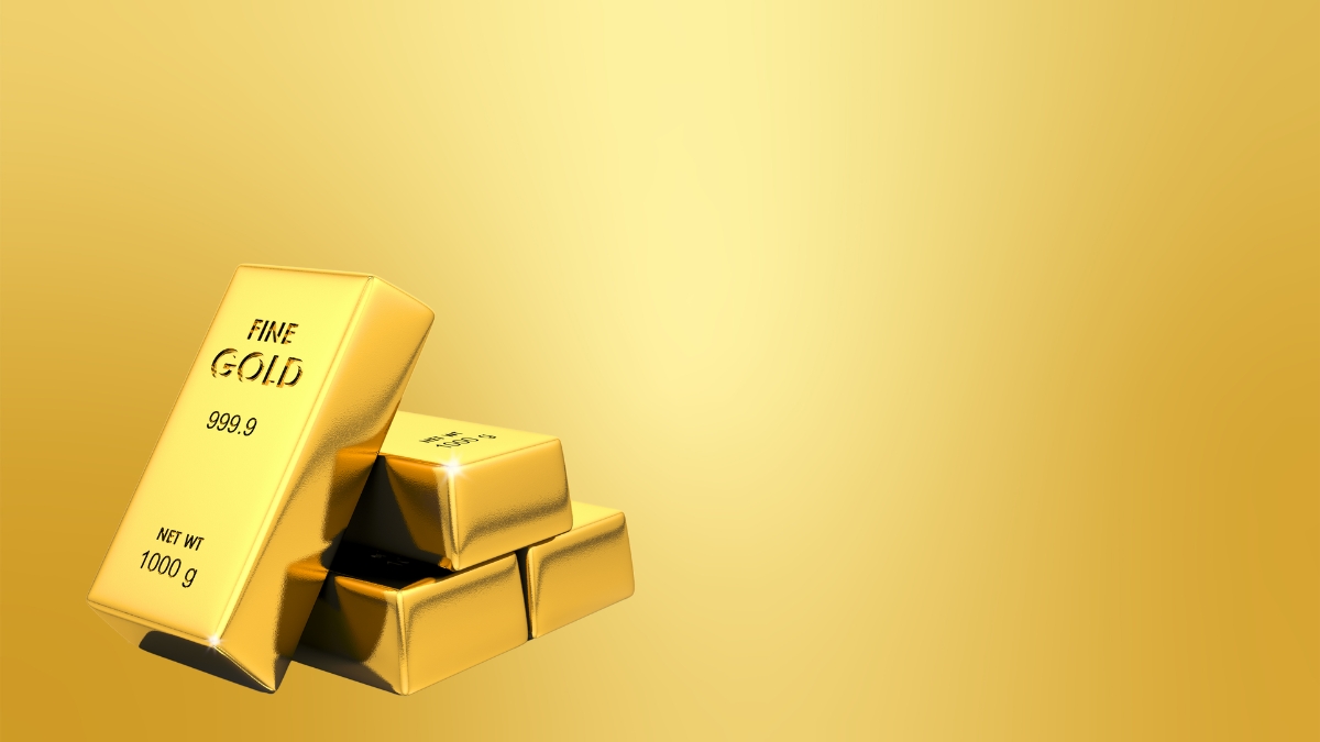 Gold And Silver Value 2025 मध्ये धक्कादायक घसरण, पण दीर्घकालीन फायदा कसा घ्या