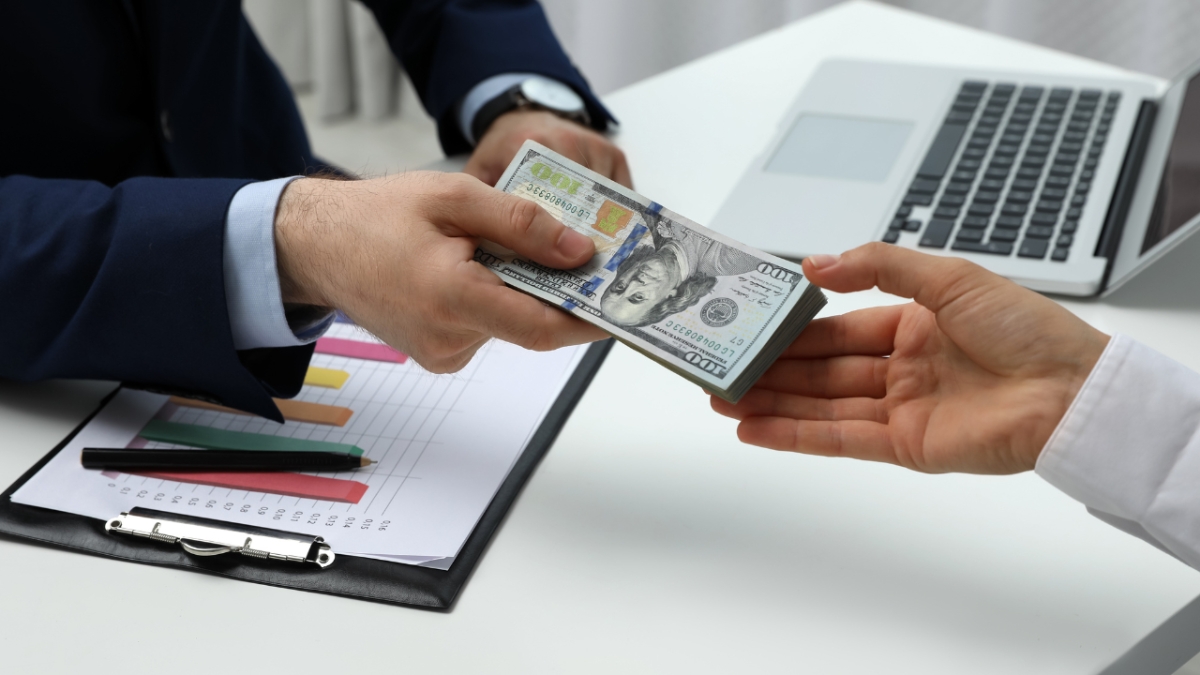 Bank Loan आधीचा कर्ज न चुकवून नवीन लोन मिळवण्यासाठी आवश्यक मार्गदर्शन