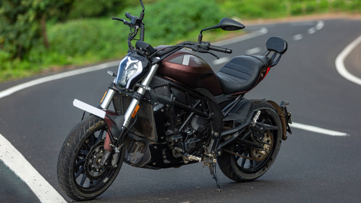 Benelli 502C ₹5.39 लाखात मिळवा शक्तिशाली आणि स्टायलिश क्रूझर मोटारसायकल