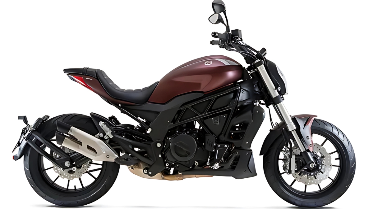 Benelli 502C ₹5.39 लाखात मिळवा शक्तिशाली आणि स्टायलिश क्रूझर मोटारसायकल