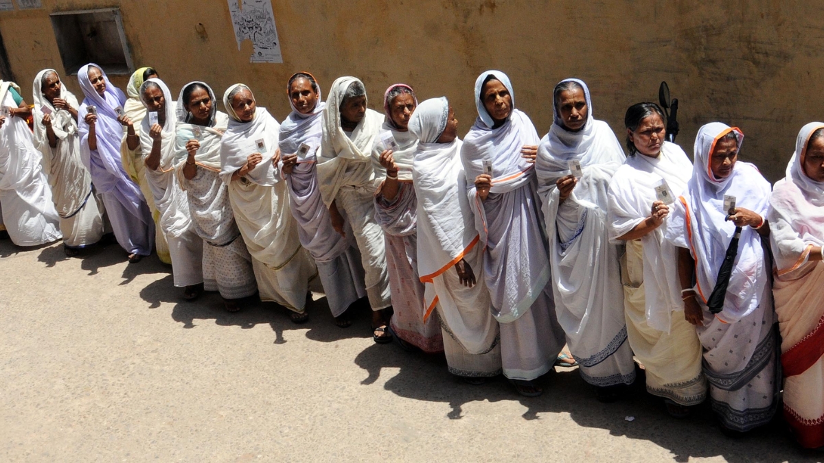 Vidhwa Pension Yojana दरमहा ₹900 पर्यंत आर्थिक मदतीसह महिलांसाठी आशेचा किरण