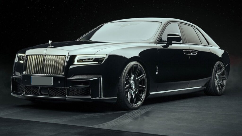 Rolls-Royce Black Badge Ghost ₹12 कोटीच्या किंमतीत परिष्कृतता आणि कार्यक्षमता