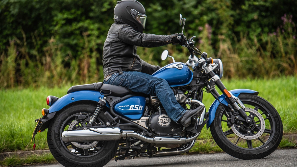 Super Meteor 650 ₹3.48 लाखांपासून सुरू जेव्हा बाईक एक भावना बनते