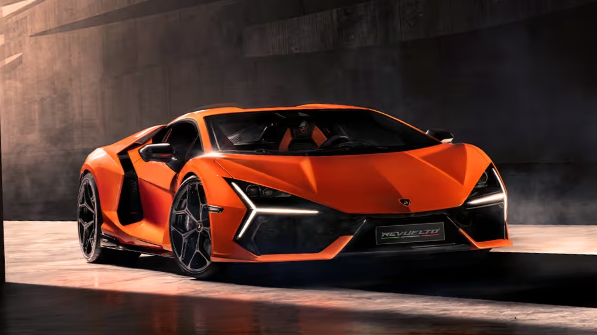 Lamborghini Revuelto 0 ते 100 किमी फक्त 2.5 सेकंदात, किंमत ₹8.9 कोटी आणि फीचर्स थक्क करणारे