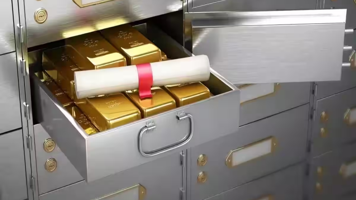 Bank Locker Rule 2025 नॉमिनी प्रक्रियेतील गुंतागुंत संपली, वारसांना मिळेल थेट हक्क