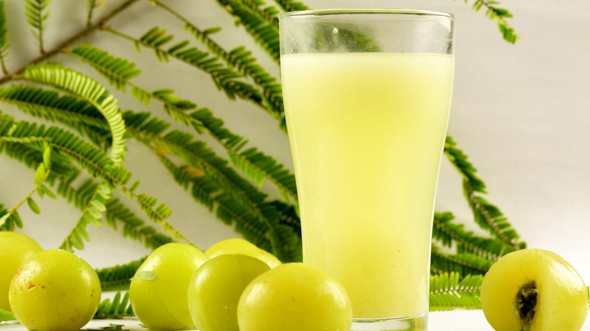 Amla Juice वजन कमी, रोगप्रतिकारशक्ती वाढ आणि चमकदार त्वचेसाठी नैसर्गिक उपाय