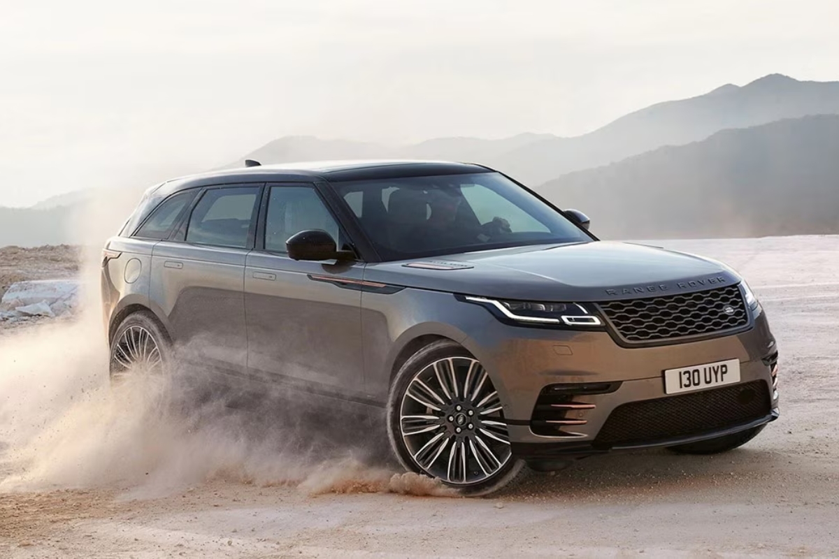 Range Rover Velar ₹87.90 लाखात लक्झरी आणि 12 km/l मायलेज