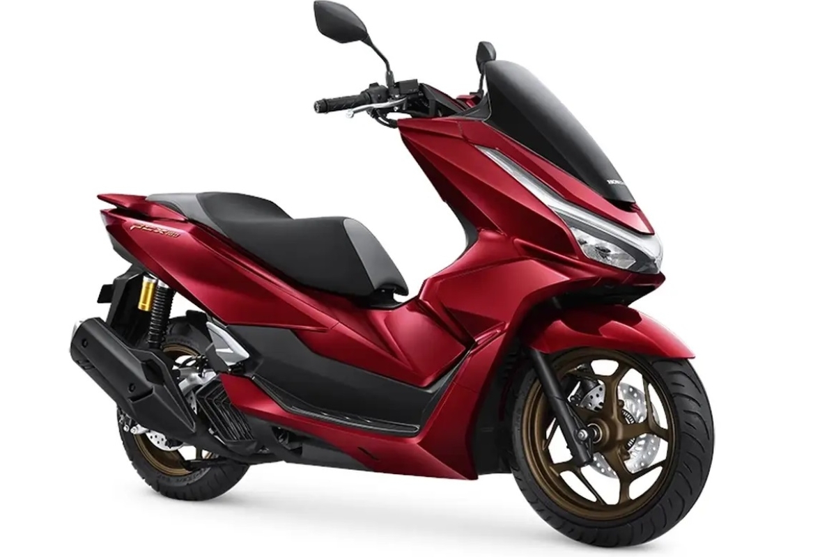 Honda PCX160 ₹1.20 लाखात 45 km/l मायलेज देणारी लक्झरी स्कूटर