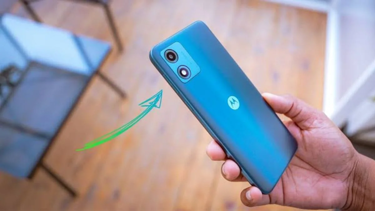 Motorola E13 Smartphone