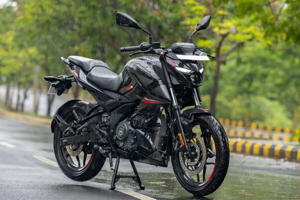 Bajaj Pulsar N160