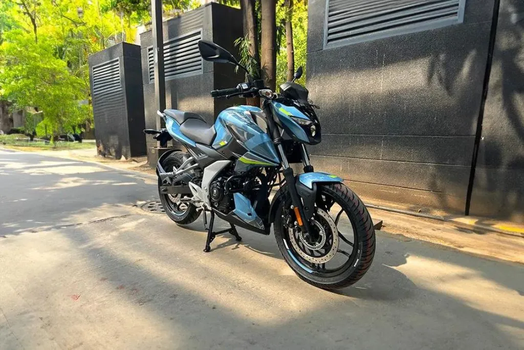 Bajaj Pulsar N160