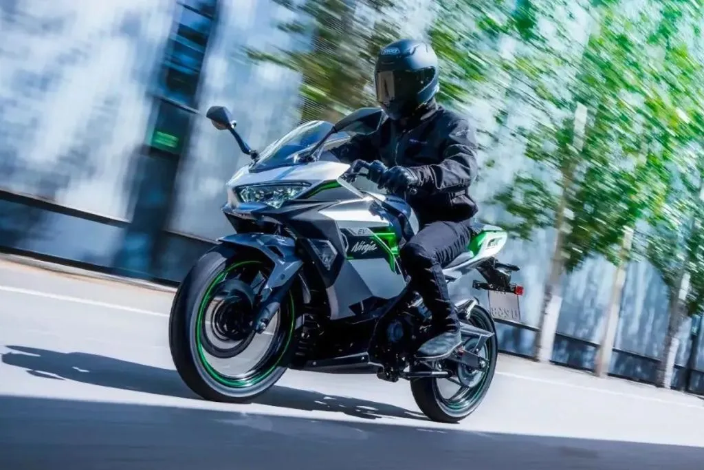 Kawasaki Versys Hybrid