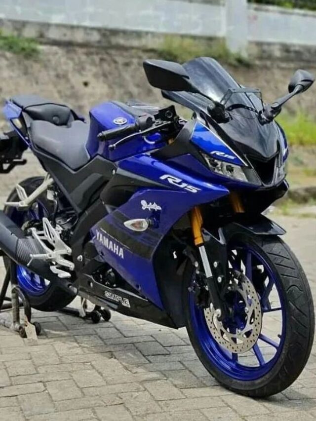 YAMAHA R 15 V3