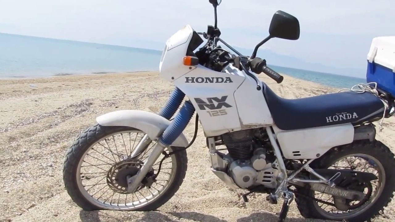 Honda NX125 Bike