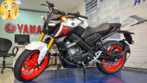 सिर्फ ₹27000 देकर खरीदे 41km की बेजोड़ माइलेज देने वाला Yamaha MT15 Bike, देखे