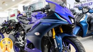 स्टाइलिश लुक और खास फीचर्स के साथ Bajaj और Honda से पंगा लेने आया Yamaha R15 V4 Bike, देखे कीमत