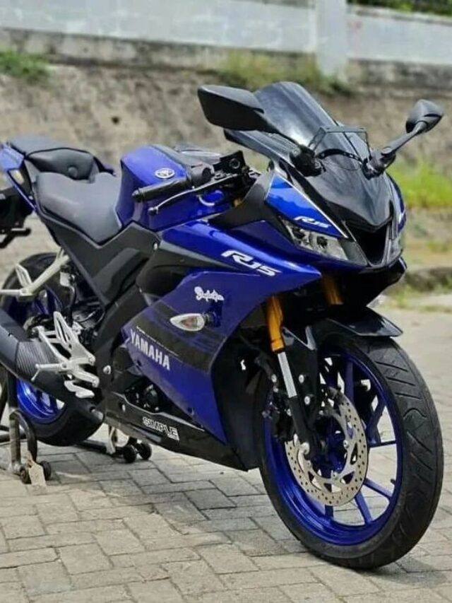 YAMAHA R 15 V3